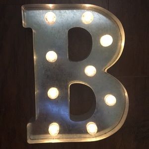 10 inch Light up metal letter “B”